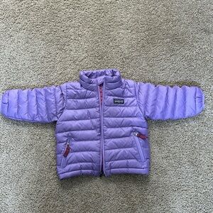 Girls Patagonia puffer Lavender size 12m in excellent condition!